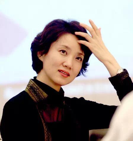 天海佑希首席女主播,女主播界的璀璨明星